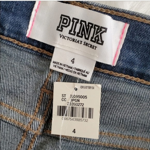 PINK VS TEE SIZE XS + PINK VS SHORT SIZE 4 (BUNDLE) - Picture 6 of 9